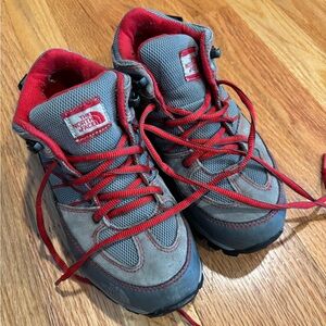 Boys North Face hiking boots.  Size 4.  Gray with Red trim.